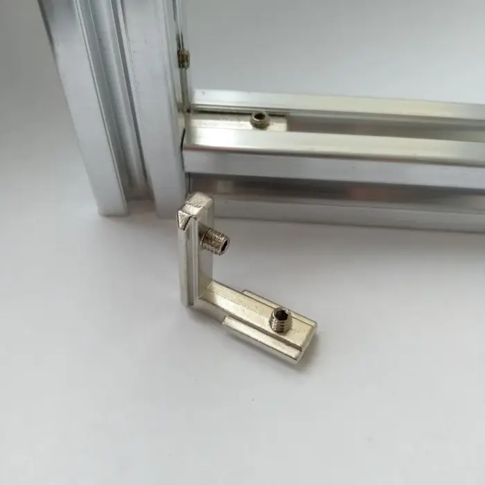 l-ygol-kronsht-3030-3